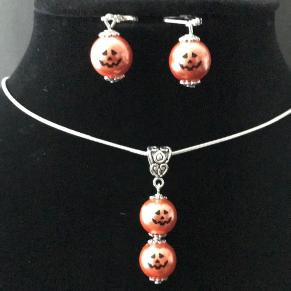Double Pumpkin Pendant & Pumpkin Leverback Earring - Picture 2 of 7